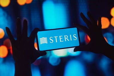 STERIS Stock: Is STE Underperforming the Healthcare Sector?